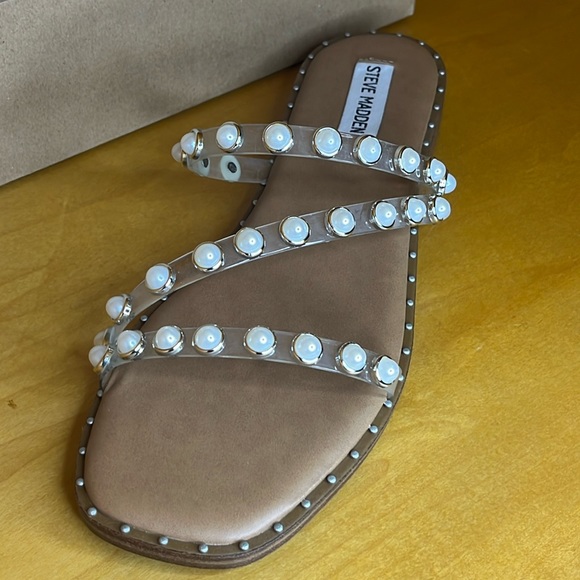 STEVE MADDEN Pearl Multi Bands Sandals Beautiful NIB - Picture 2 of 8